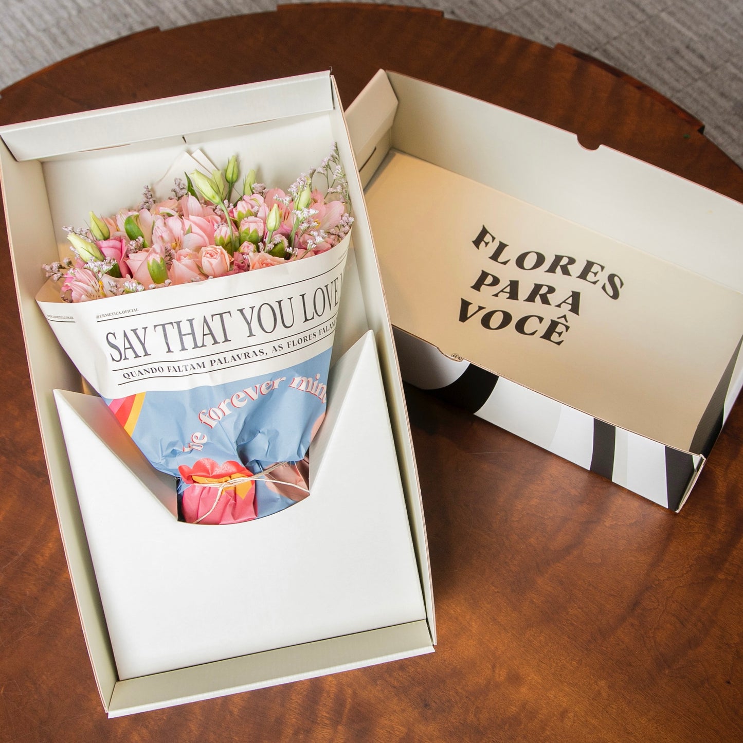 CAIXA ERMÉTICA LOVE ROSA