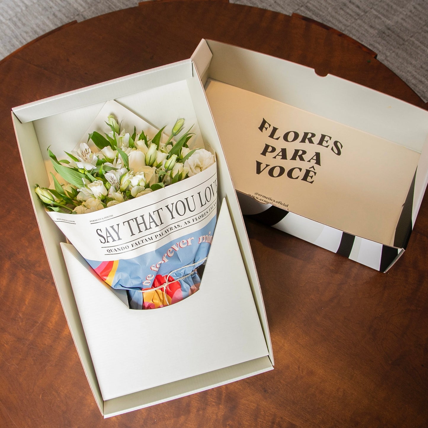 CAIXA ERMÉTICA LOVE BRANCA