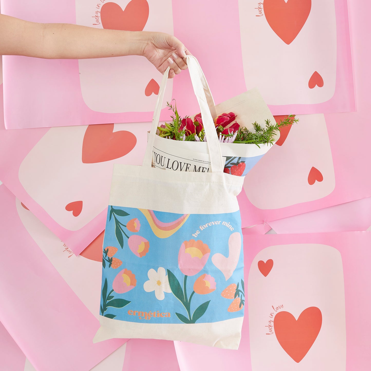 BOLSA COM FLORES NAMORADOS