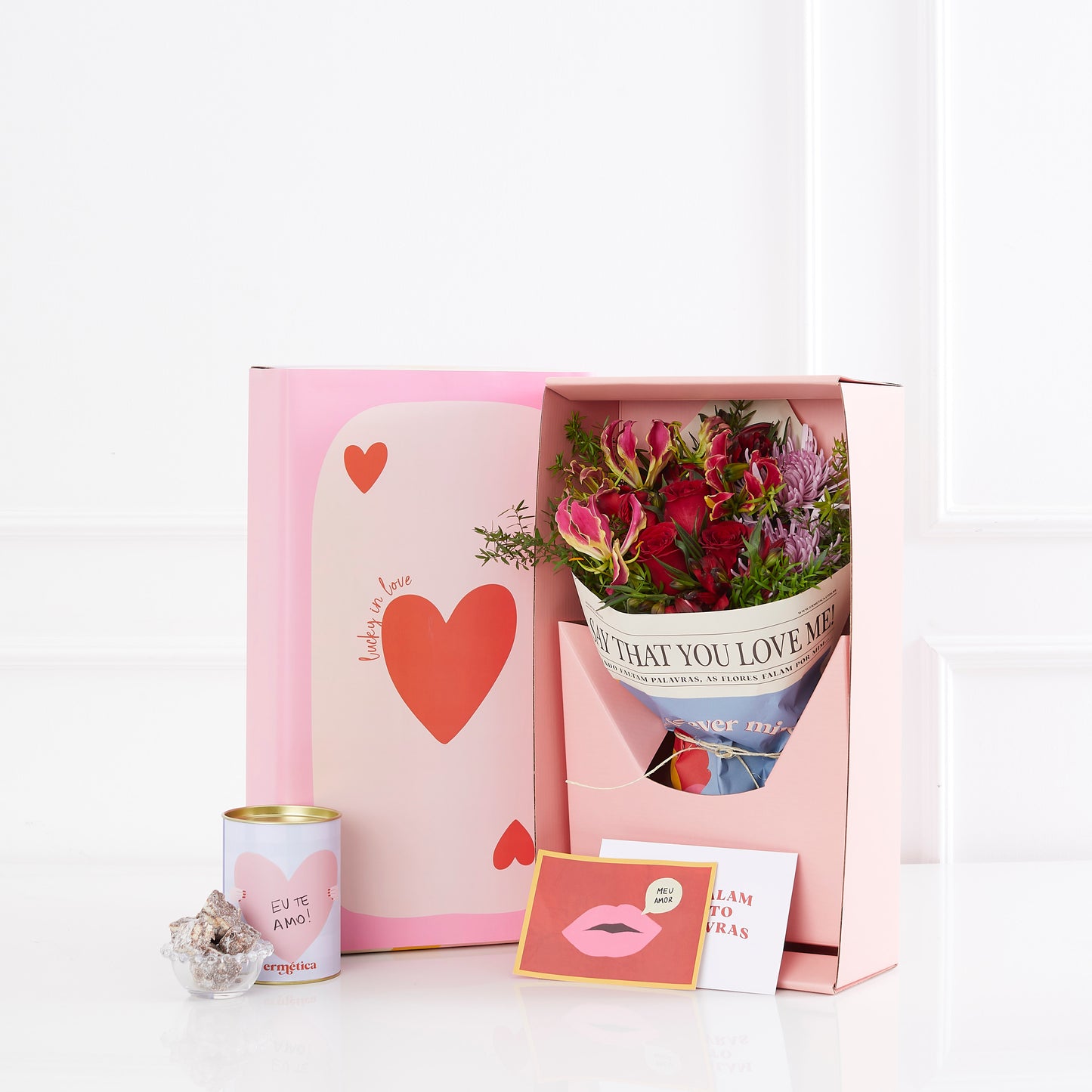 CAIXA ERMÉTICA LOVE + PALHA ITALIANA EU TE AMO