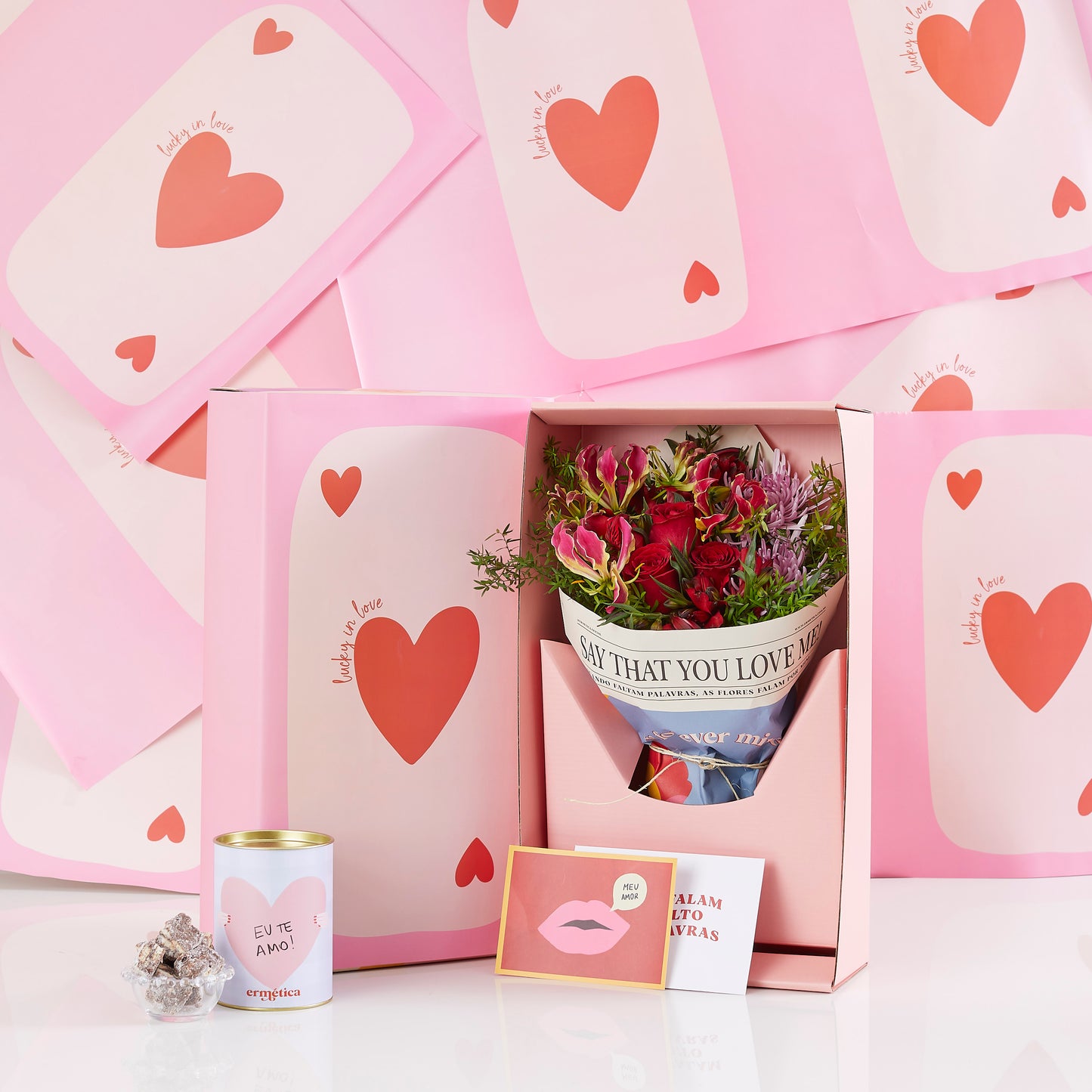 CAIXA ERMÉTICA LOVE + PALHA ITALIANA EU TE AMO